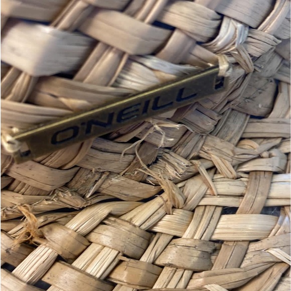 O’Neill straw hat - Picture 6 of 6